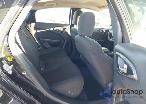 2015 Chrysler 200 Limited z USA, uszkodzony, nr VIN 1C3CCCAG6FN731615